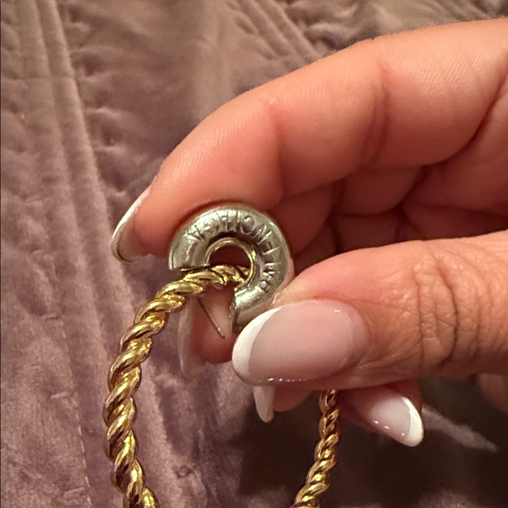 Elegant Gold and Silver authentic Balenciaga interlocking Hoop Earrings. - Picture 4 of 9